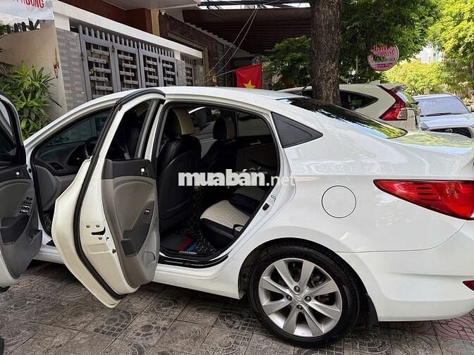 Hyundai Accent 2016 1.4 AT - 127 km
