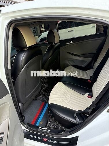 Hyundai Accent 2016 1.4 AT - 127 km
