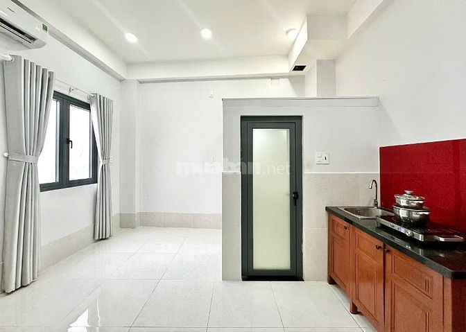 Bán CHDV 10PN, 5x20m, 4 lầu, Bùi Minh Trực P5 Q8