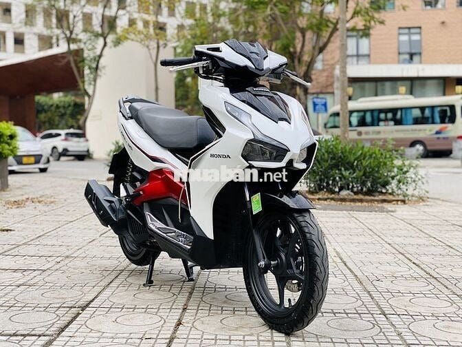 HONDA AIR BLADE 125 FI TRĂNG  KHÓA SMARKEY  2023