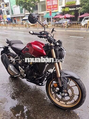Honda Cb300r Full đồ chơi gần 15tr(có báo số)