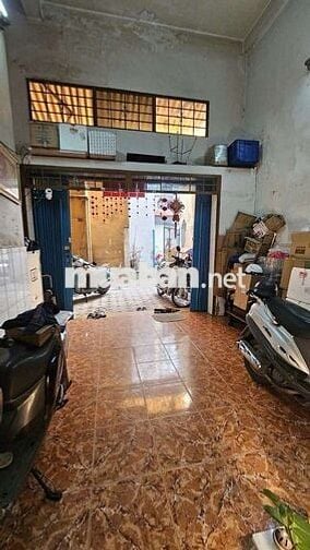 Nhà nát, hẻm xe hơi 8m, tiện xây mới