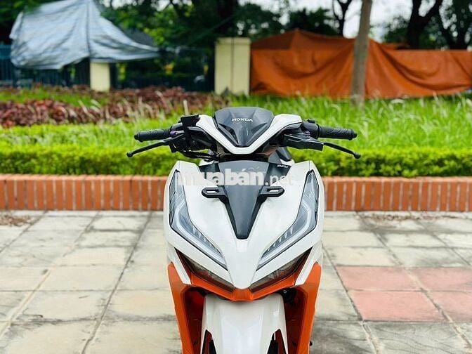 HONDA VARIO 125 FI BẢN ĐEN SẦN KHÓA SMARKEY
