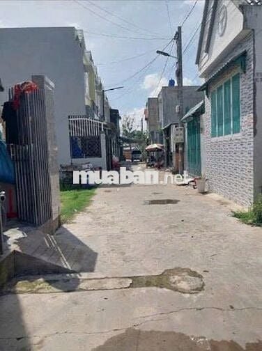 👉 “Căn mặt tiền đường lớn, di chuyển nhanh về trung tâm"