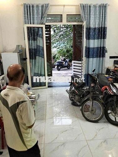 Nhà đẹp 5*12m 3PN hẻm thông 4m 3/ ngắn Chợ 1A Ấp 1 Vĩnh Lộc B