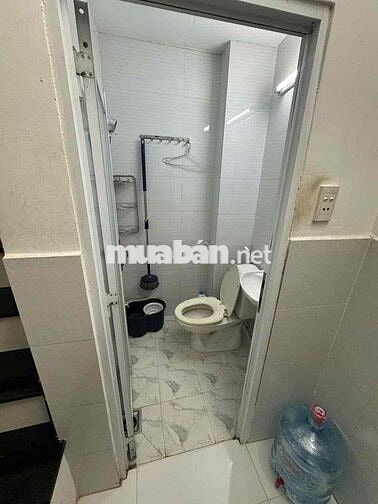 Cần bán nhà hẻm 737 Lạc Long Quân, P10, Tân Bình