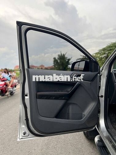 Ford Ranger 2015 Wildtrak 3.2L 4x4 - mới 9,9 vạn