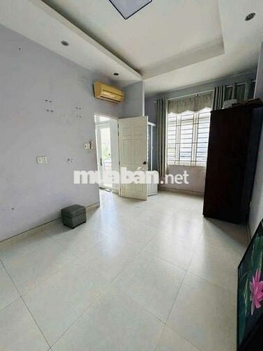 Nhà 2 măt tiền đs4 HBP ngang 6m 12tr/ tháng