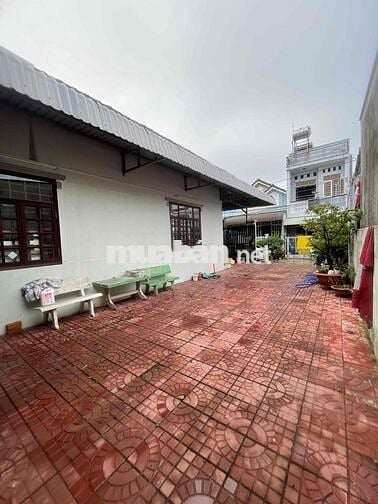Cần bán Nhà mái thái, hẻm ô tô nhà ở công vụ Trần Hưng Đạo
