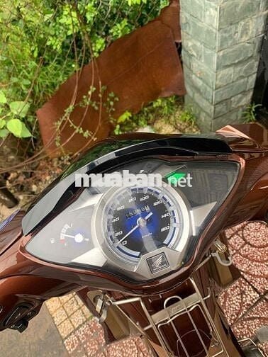 Future Led Fi 2020 zin đẹp chính chủ 65H1