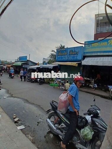 Nhà 19/2b xuân thới 8 chợ chữ s