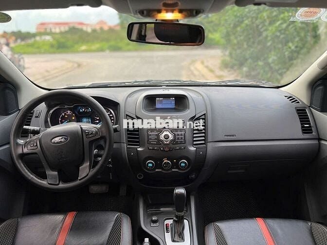 Ford Ranger 2015 Wildtrak 3.2L 4x4 - mới 9,9 vạn