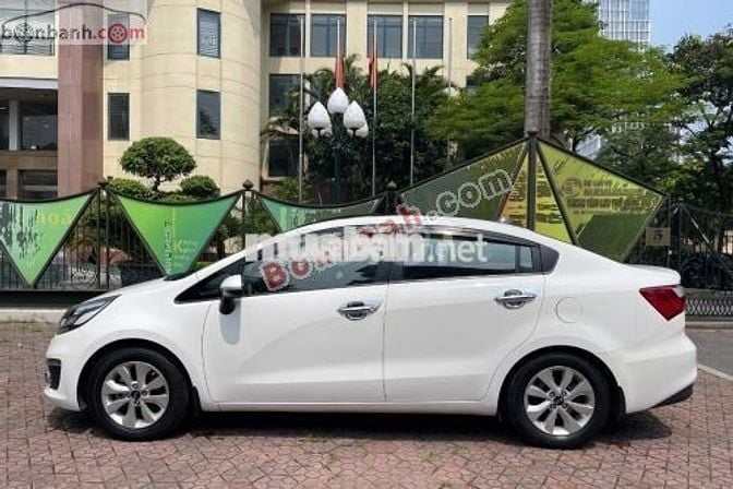 Kia Rio 1.4 AT 2016
