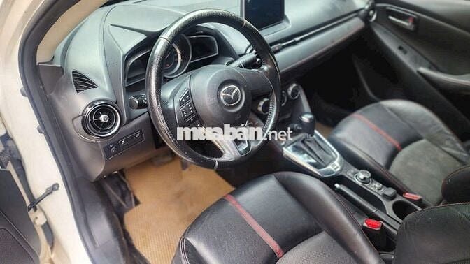 Mazda 2. 2015