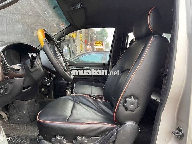 Starex 2005 máy cơ 6 chỗ tải 800kg