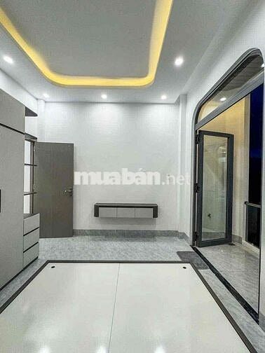 NHÀ TRỆT LẦU XÂY MỚI 100%. TẶNG FULL NỘI THẤT. HẺM 311 NGUYỄN VĂN CỪ
