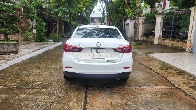 Mazda 2. 2015