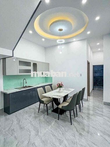 NHÀ TRỆT LẦU XÂY MỚI 100%. TẶNG FULL NỘI THẤT. HẺM 311 NGUYỄN VĂN CỪ