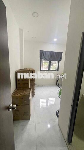 Phòng trọ 18m2 sạch đẹp 3.5tr trung tâm quận 3