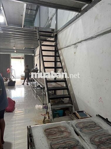 nhà cho thuê nguyên căn có gác suốt