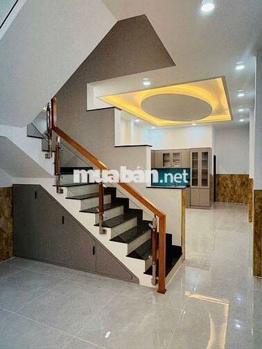 Nhà 1 trệt 2 lầu sân thượng mới 100% liên khu 5_6 BHH B bình tân