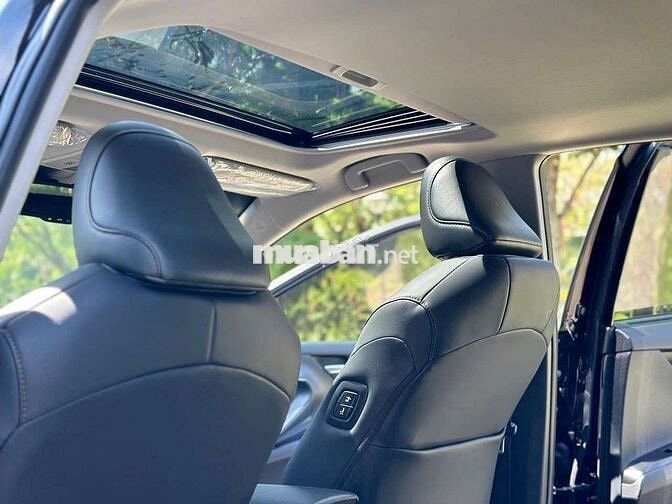 Chính chủ bán camry 2.5q 2021