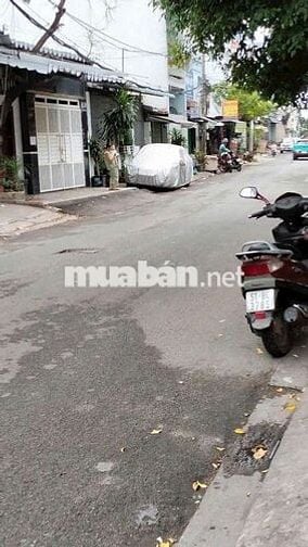 Nhà mặt tiền đs 4 p16 gv 4x15m lầu 4pn. Gần công viên Làng Hoa