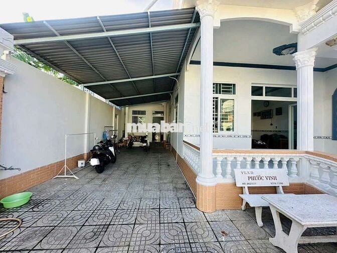 Nhà đẹp rộng 200m² Khu Trường Giang, Phường Tân Hạnh, Vĩnh Long