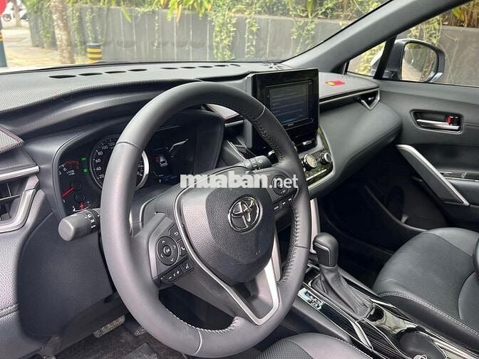 Toyota Corolla Cross 1.8G 2022 trắng đẹp