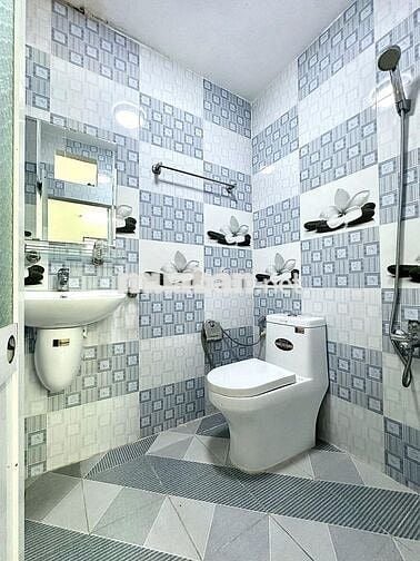 Bán nhà hẻm xe hơi đường Nơ Trang Long, Bình Thạnh, 43m2, 4 tầng BTCT