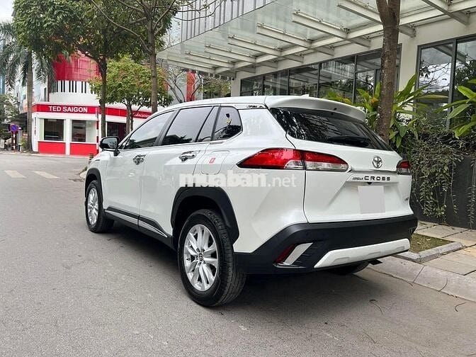 Toyota Corolla Cross 1.8G 2022 trắng đẹp