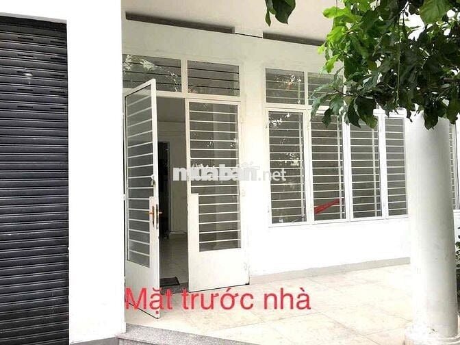 NGUYÊN CĂN QUẬN 10 ( 10x14 ) 6 PHÒNG , CÓ SÂN TO KD TỰ DO