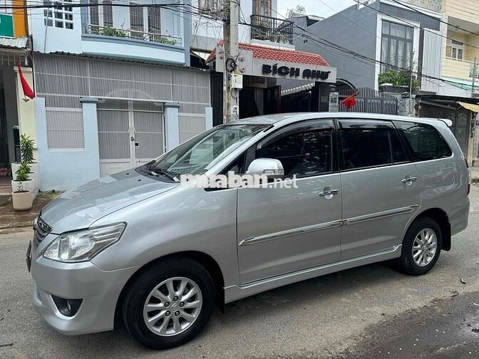 Toyota Innova 2012 V - 125000 km