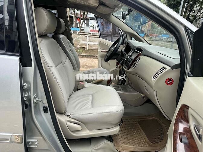 Toyota Innova 2012 V - 125000 km