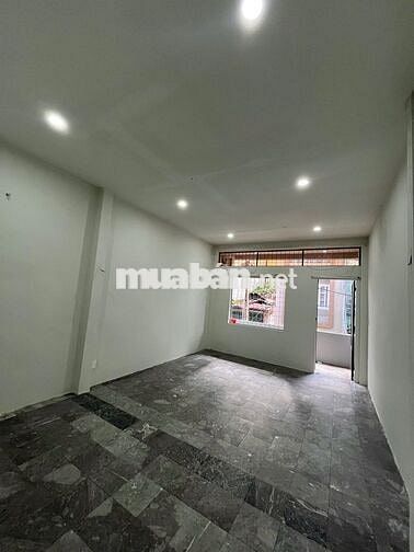 Nhà Quận 3 hẻm Trần Quang Diệu, 160m2, 1 trệt 2 lầu cho thuê 15 Triệu