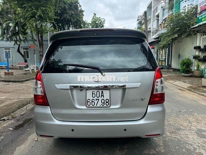 Toyota Innova 2012 V - 125000 km