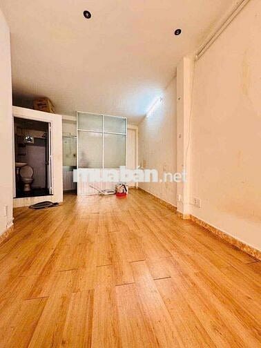 Cho thuê NC Cư Xá Đô Thành, Quận 3 2pn 2wc  nở hậu 3.9m