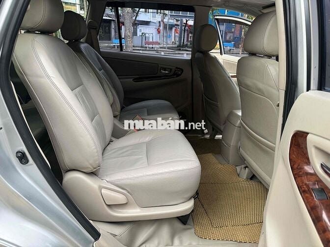 Toyota Innova 2012 V - 125000 km