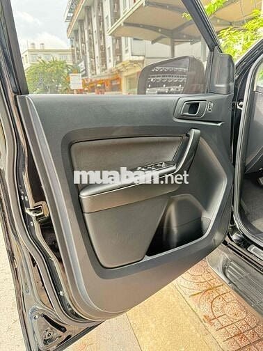 Ford Everest 2018 - Hỗ trợ vay 70%