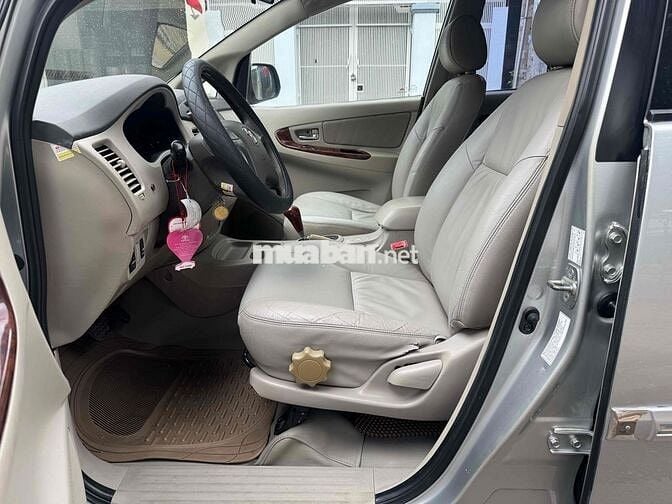 Toyota Innova 2012 V - 125000 km