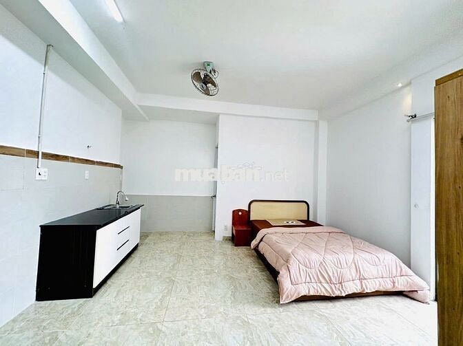 STUDIO BAN CÔNG FULL NT NGAY NGÃ TƯ PHÚ NHUẬN, SÂN BAY AN NINH TIỆN NG