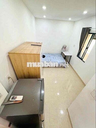 Phòng Studio Cửa Sổ Full Nội Thất Giá Rẻ Gần ĐH NTT Quận 4