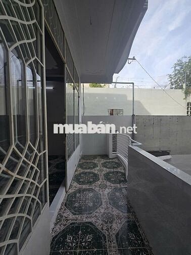 Mặt bằng trệt 2 lầu trống suốt đường 30-4 chỉ 25 triệu