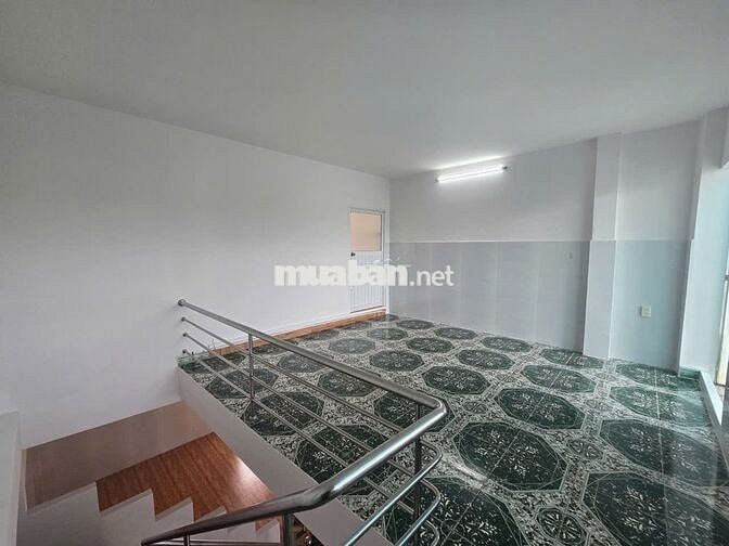 Mặt bằng trệt 2 lầu trống suốt đường 30-4 chỉ 25 triệu