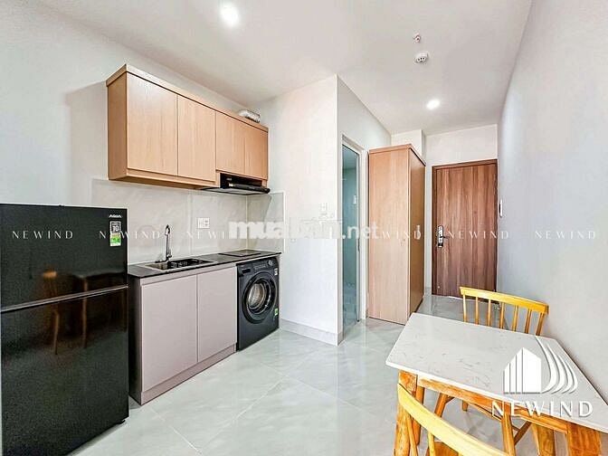 Căn Hộ 1 Phòng Ngủ Ban Công Siêu Đẹp Gần Cầu Kênh Tẻ, ĐH Luật