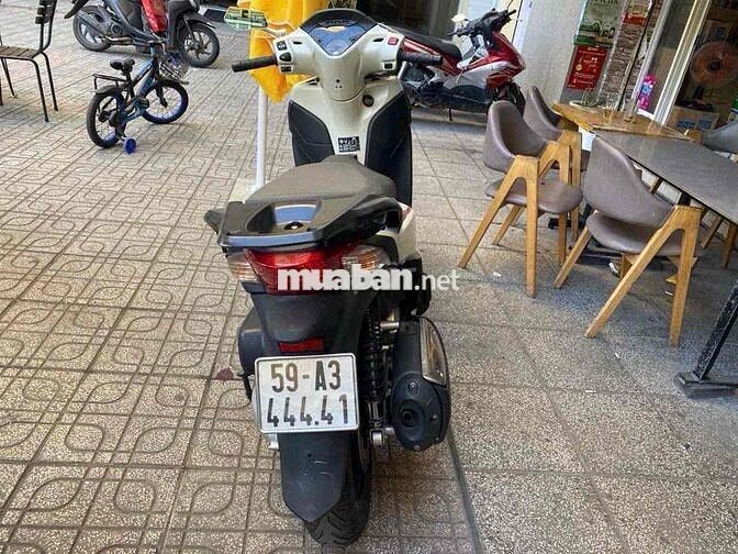 Cần ra đi 1 bé SH 300i đời 2013 xe Nhật. Chính chủ