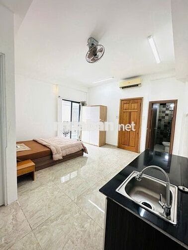 STUDIO BAN CÔNG FULL NT NGAY NGÃ TƯ PHÚ NHUẬN, SÂN BAY AN NINH TIỆN NG