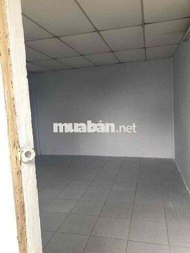 nhà liên kề một trệt một lầu ngã tư Bình triệu
