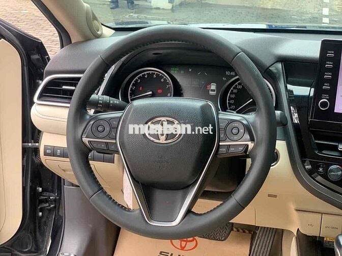 Toyota Camry 2022 2.0 Q - lướt 57.000 km