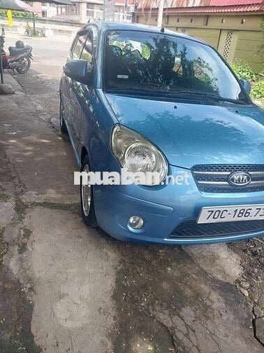 Cần bán gấp xe kia 5 chổ số tự động 9 chủ bán